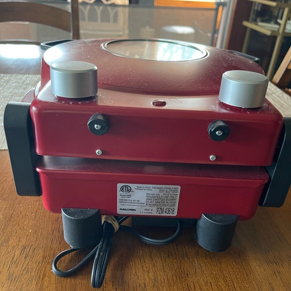 Kalorik Hot Stone Pizza PZM43618 Red Electric 12”Round Handled Indoor Oven - Picture 2 of 3